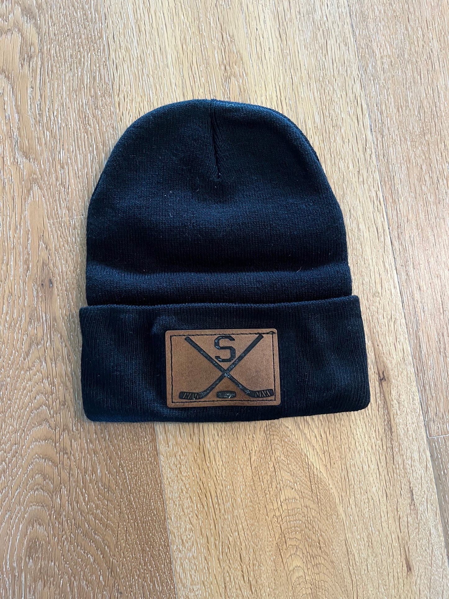 Hockey Initial Leather patch toque - Green, Army Geeen, Neon Green
